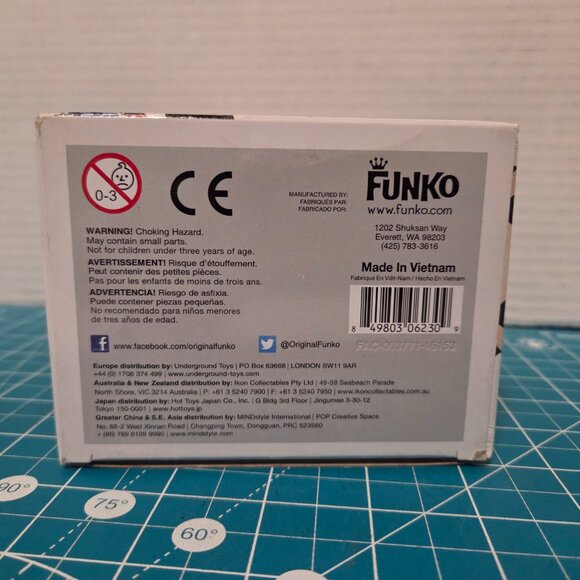 Funko POP Star Wars Poe Dameron Walmart 72 Vinyl Figure - Picture 5 of 6